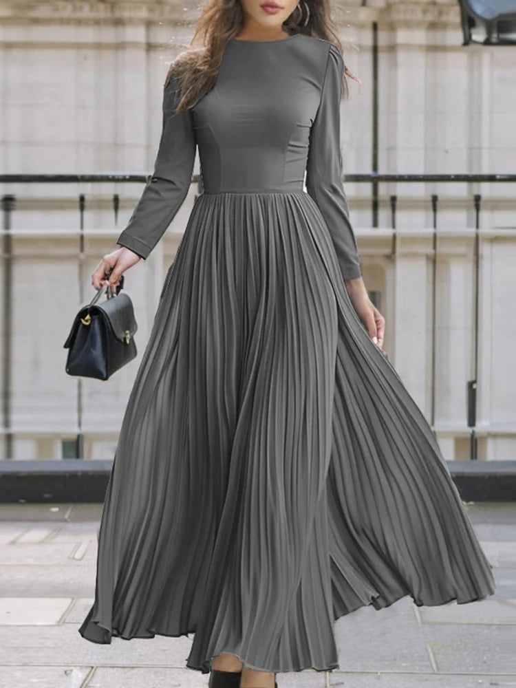 فستان طويل ومطوي بتصميم أنيق - فستان نسائي مريح وعصري.